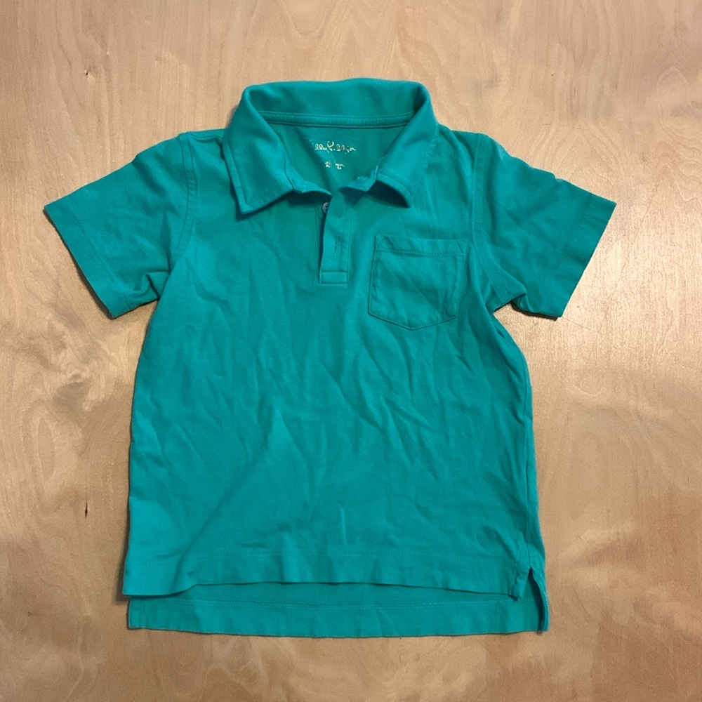 Lilly P polo. Sorry for the wrinkles! Size S 4-5.